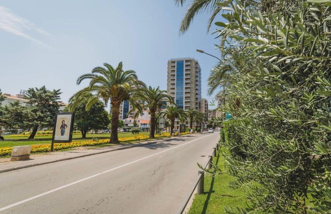 Blue Marlin Apartments Budva Exteriör bild