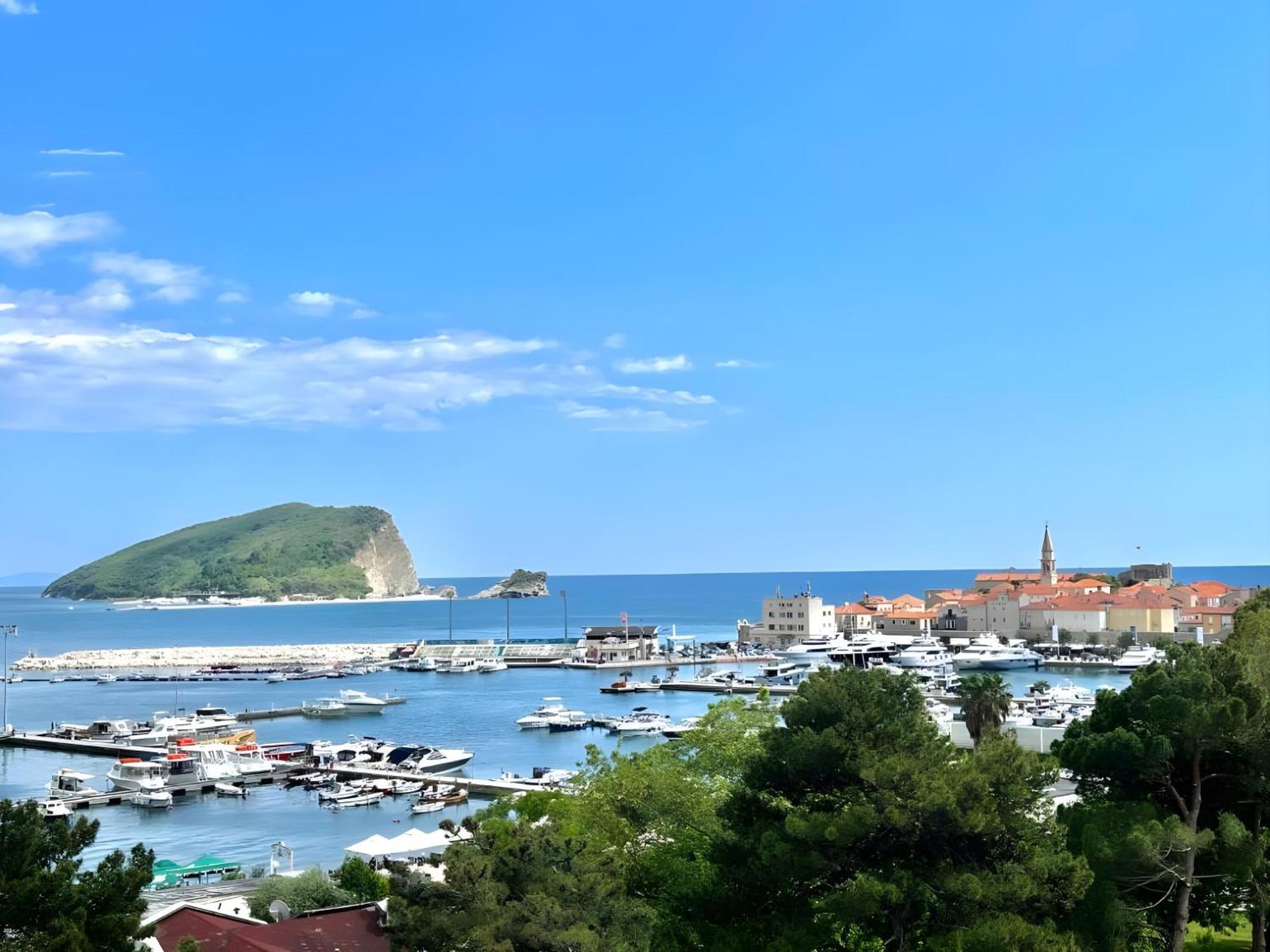 Blue Marlin Apartments Budva Exteriör bild